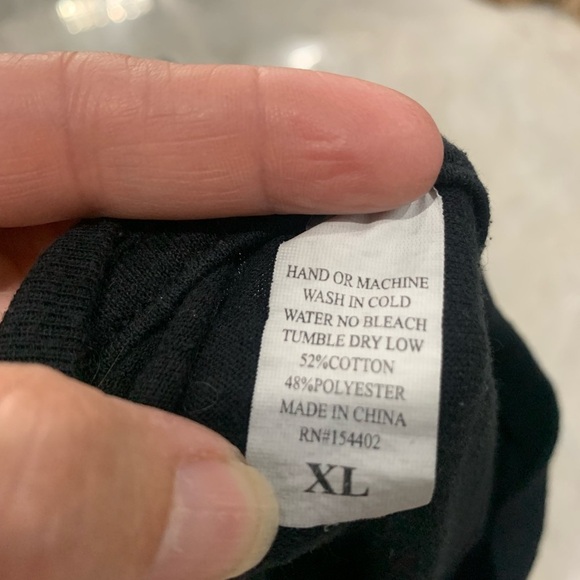 Men’s XL Welcome‎ To Paradise Classic Black Tee. (397) - Picture 3 of 5